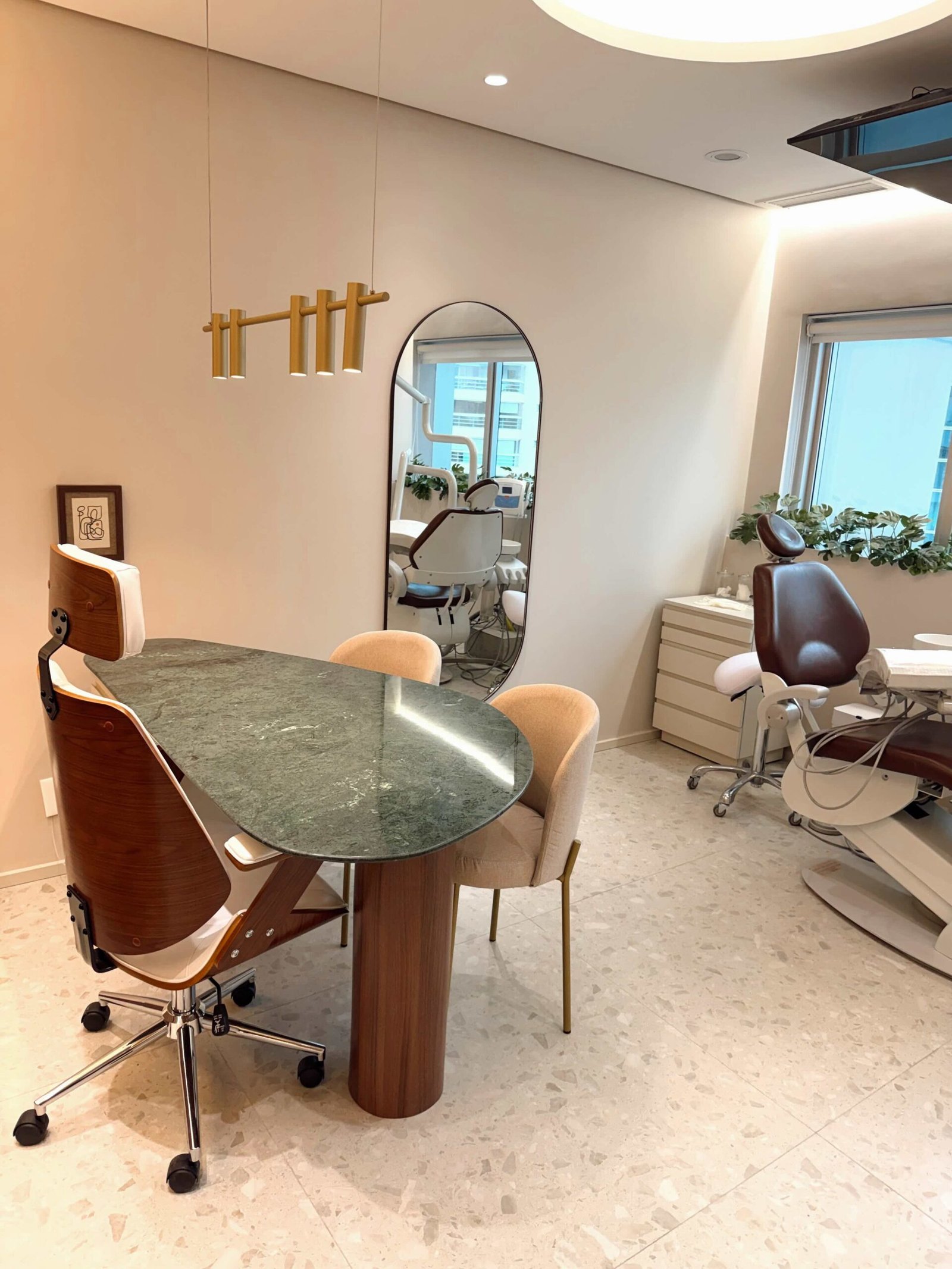 Edited in Tezza with: Vintage